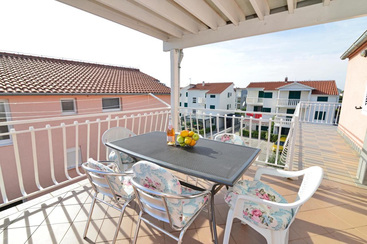 Apartments Martina Vodice Kültér fotó