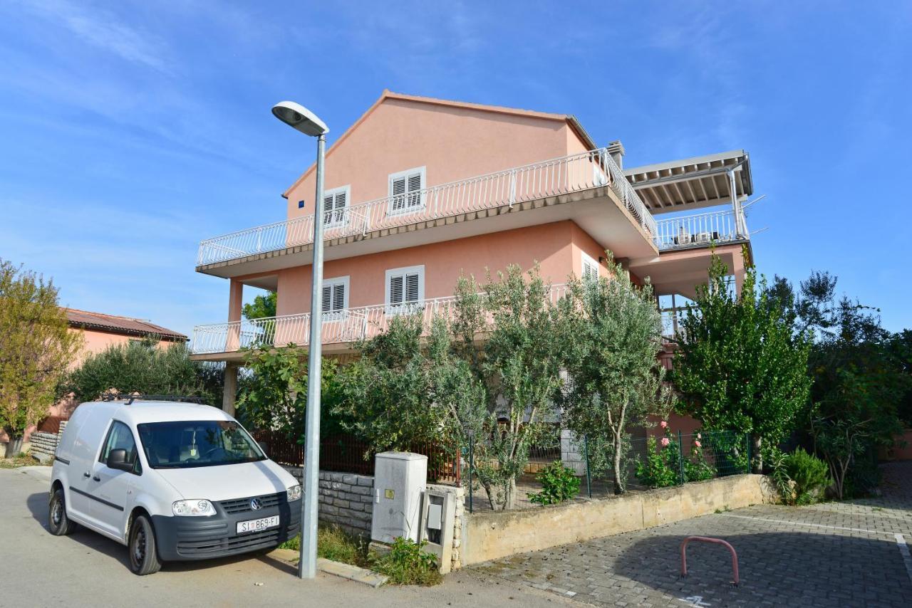 Apartments Martina Vodice Kültér fotó