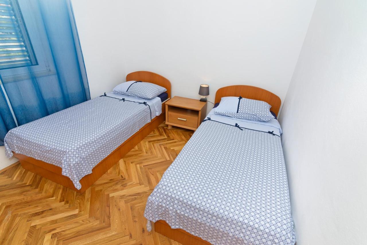 Apartments Martina Vodice Kültér fotó