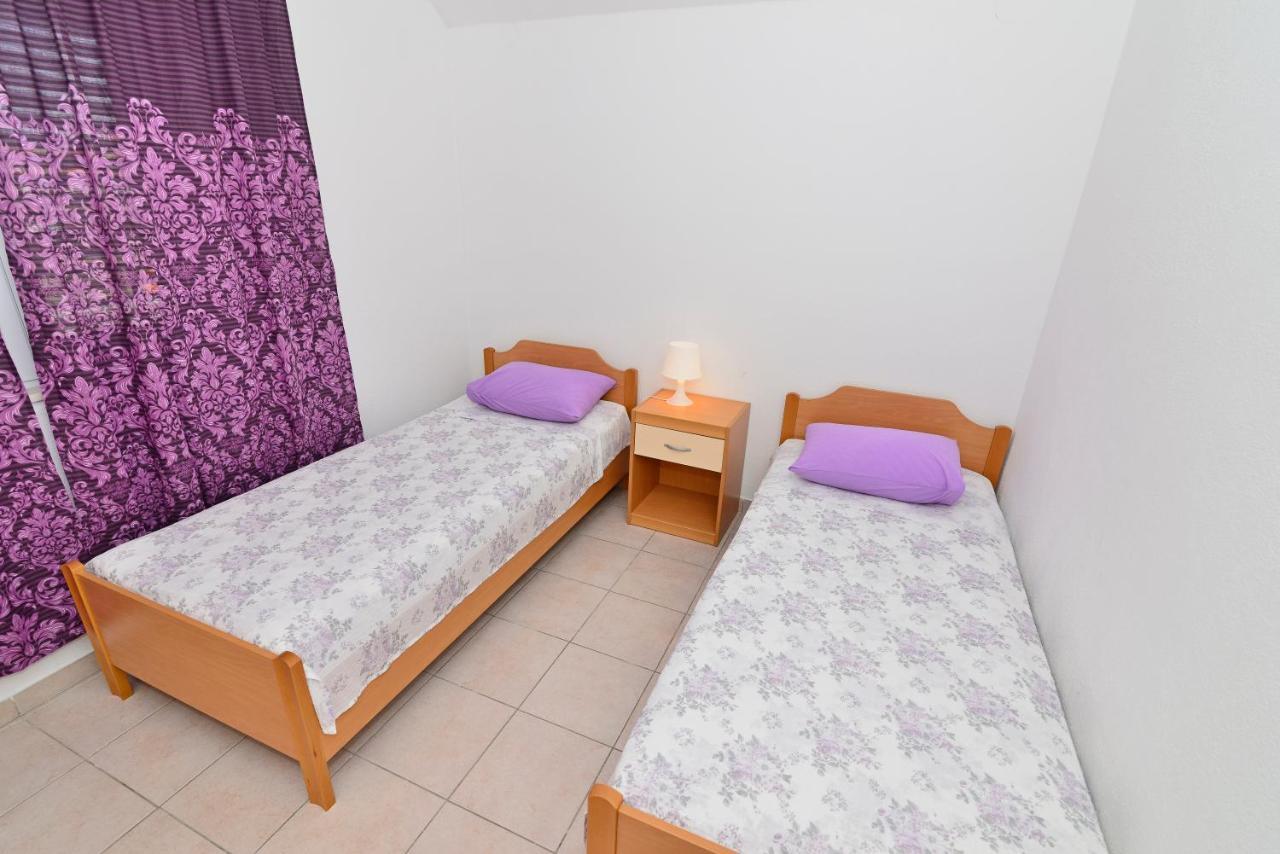 Apartments Martina Vodice Kültér fotó